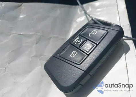 2025 Volkswagen Jetta 1.5T Se from USA, damaged, VIN 3VW7X7BU8SM034218